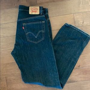 EUC Levi 559 relaxed straight W36 L34